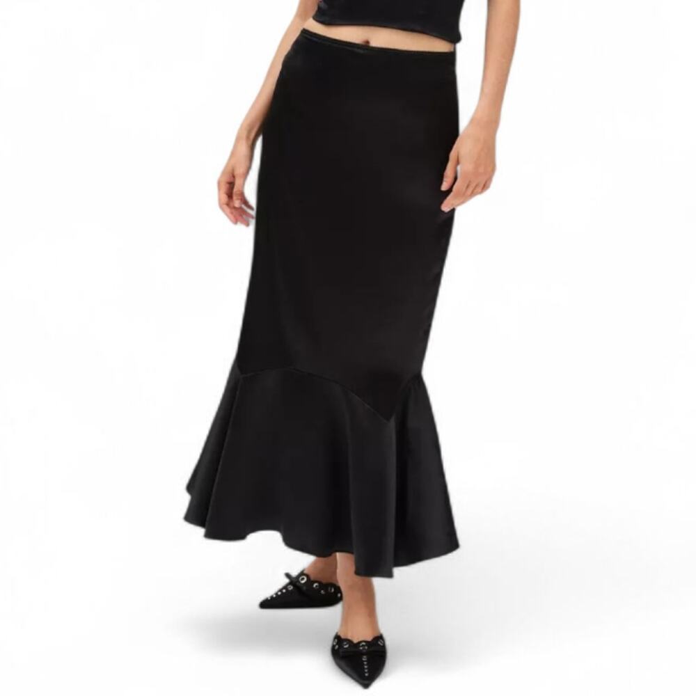 Urban Outfitters Kimchi Blue Jensen Satin Fluted Maxi Skirt Size XS NWT